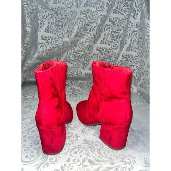 Women’s Size 5.5 SO Rayven Red Block Heel Booties - Picture 2 of 5
